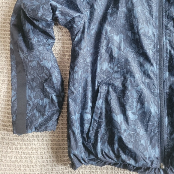 ATHLETA MEDIUM - Picture 2 of 8